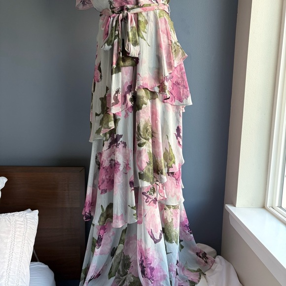 SLNY Floral Evening Maxi Tiered Hem V-Neck Short Sleeve Wrap Style Dress - Picture 16 of 17